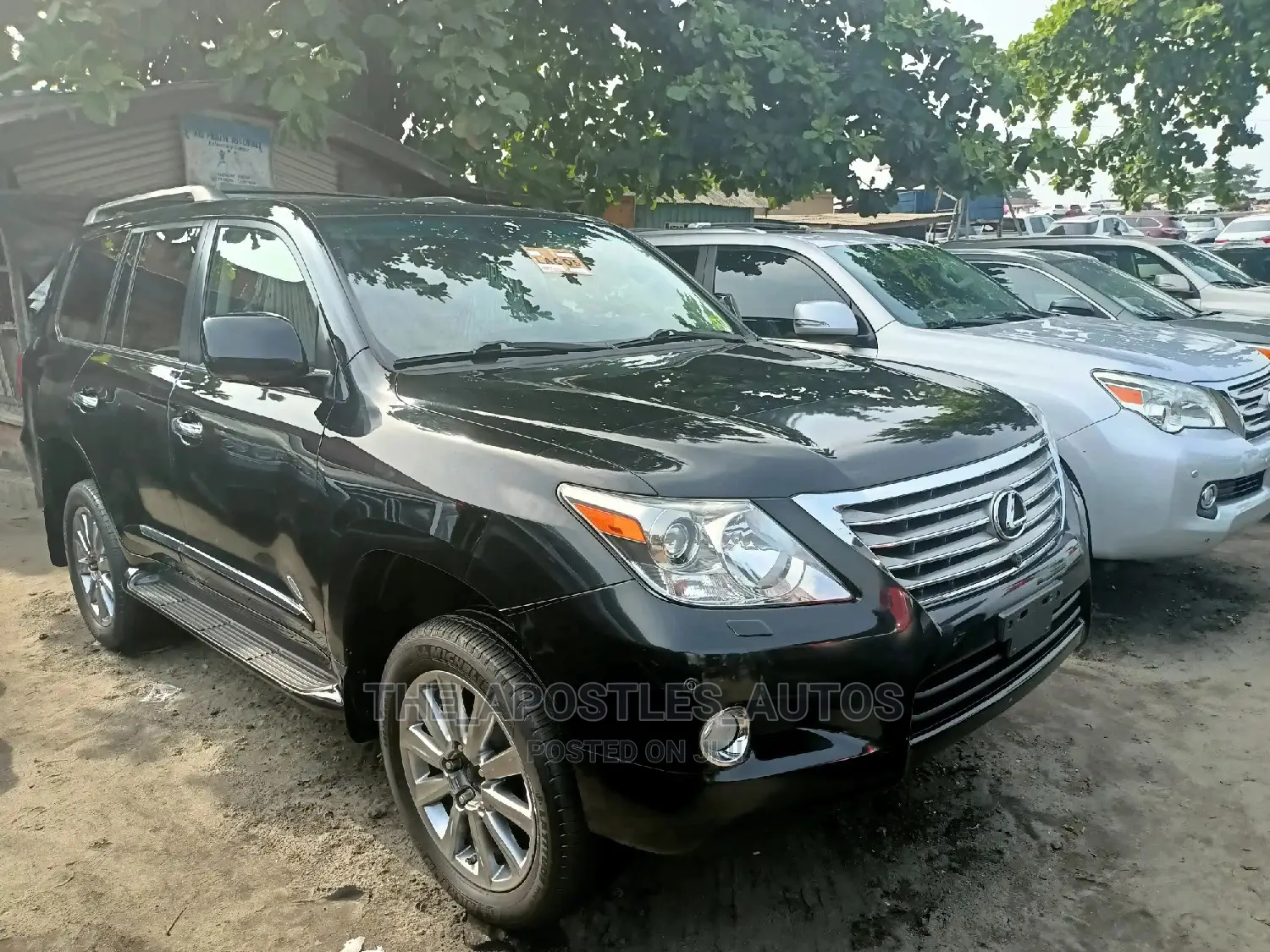 Lexus LX 570 2011 Black