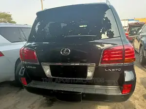 Lexus LX 570 2011 Black