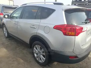 Toyota RAV4 2014 Silver