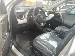 Toyota RAV4 2014 Silver