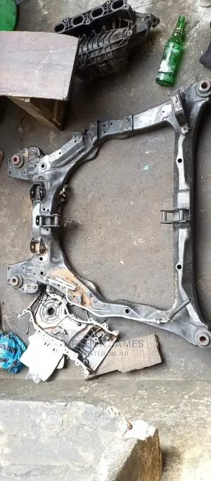 Front Beam Nissan Quest 2005