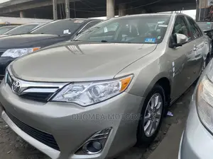 Toyota Camry 2012 Gold