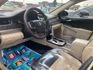Toyota Camry 2012 Gold