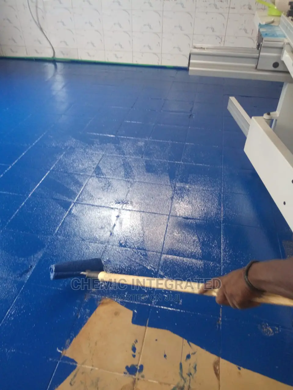 High Gloss Epoxy Floor Paint for Tiles and Concrete Floor