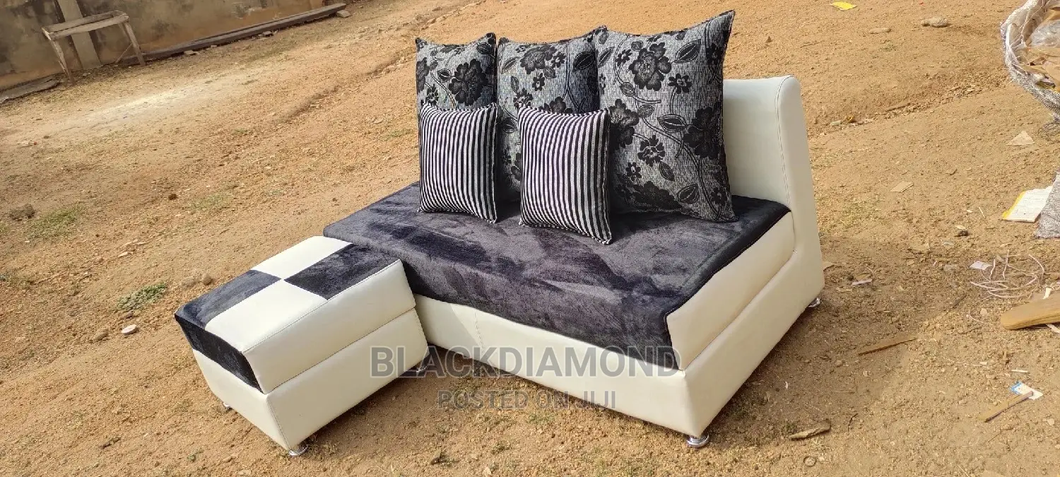 Cheslong Chair