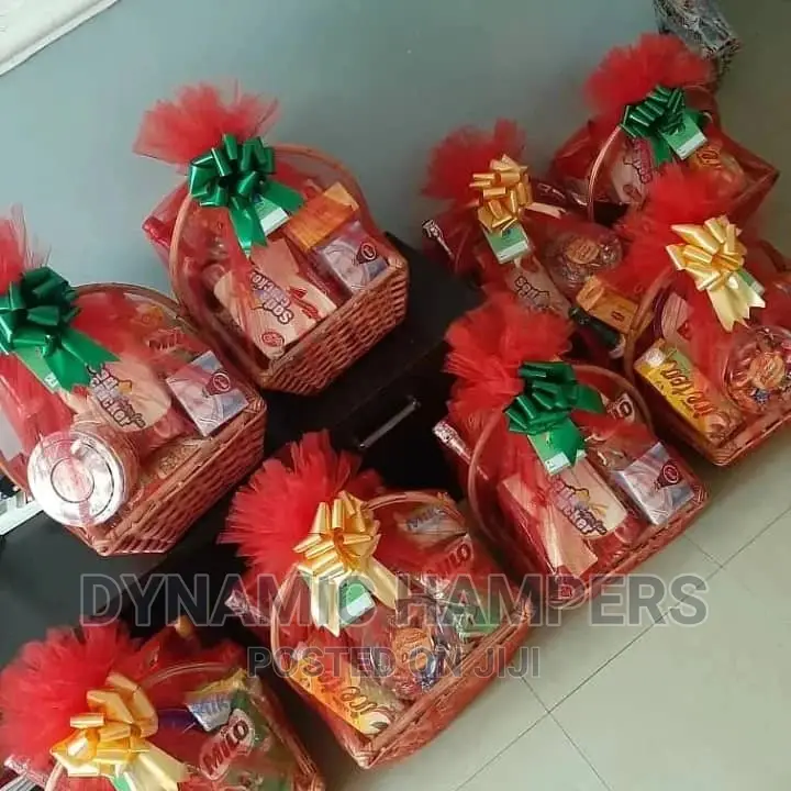 Luxury Hampers/Gift Boxes