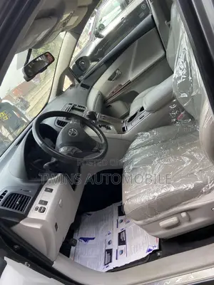 Toyota Venza V6 AWD 2010 Gray