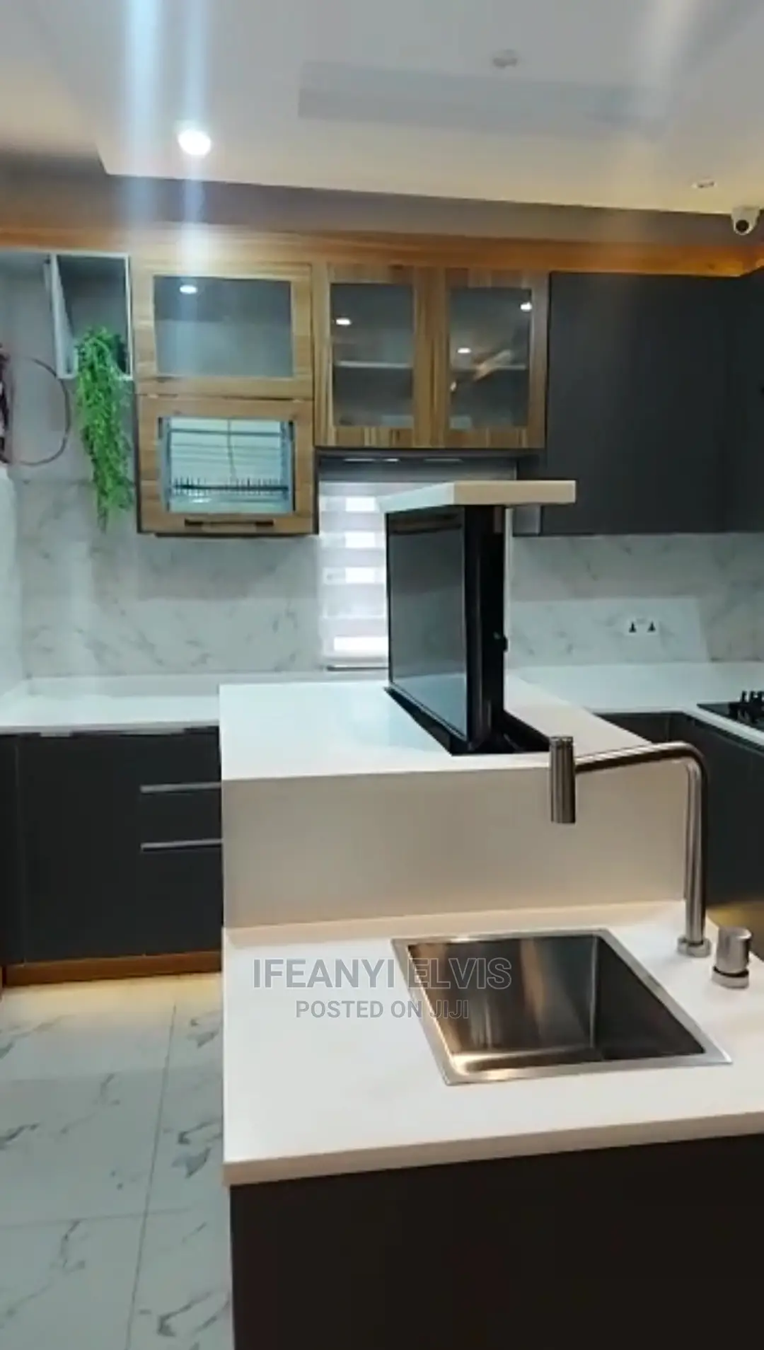 Solid Surface Fabricator ( Corian , Krion, Samsung. Etc.)