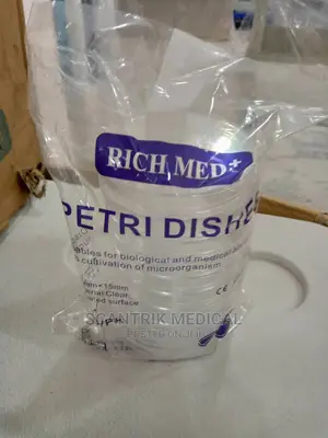 Pack of Petri Dish Container
