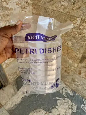 Pack of Custom Petri Dish Container