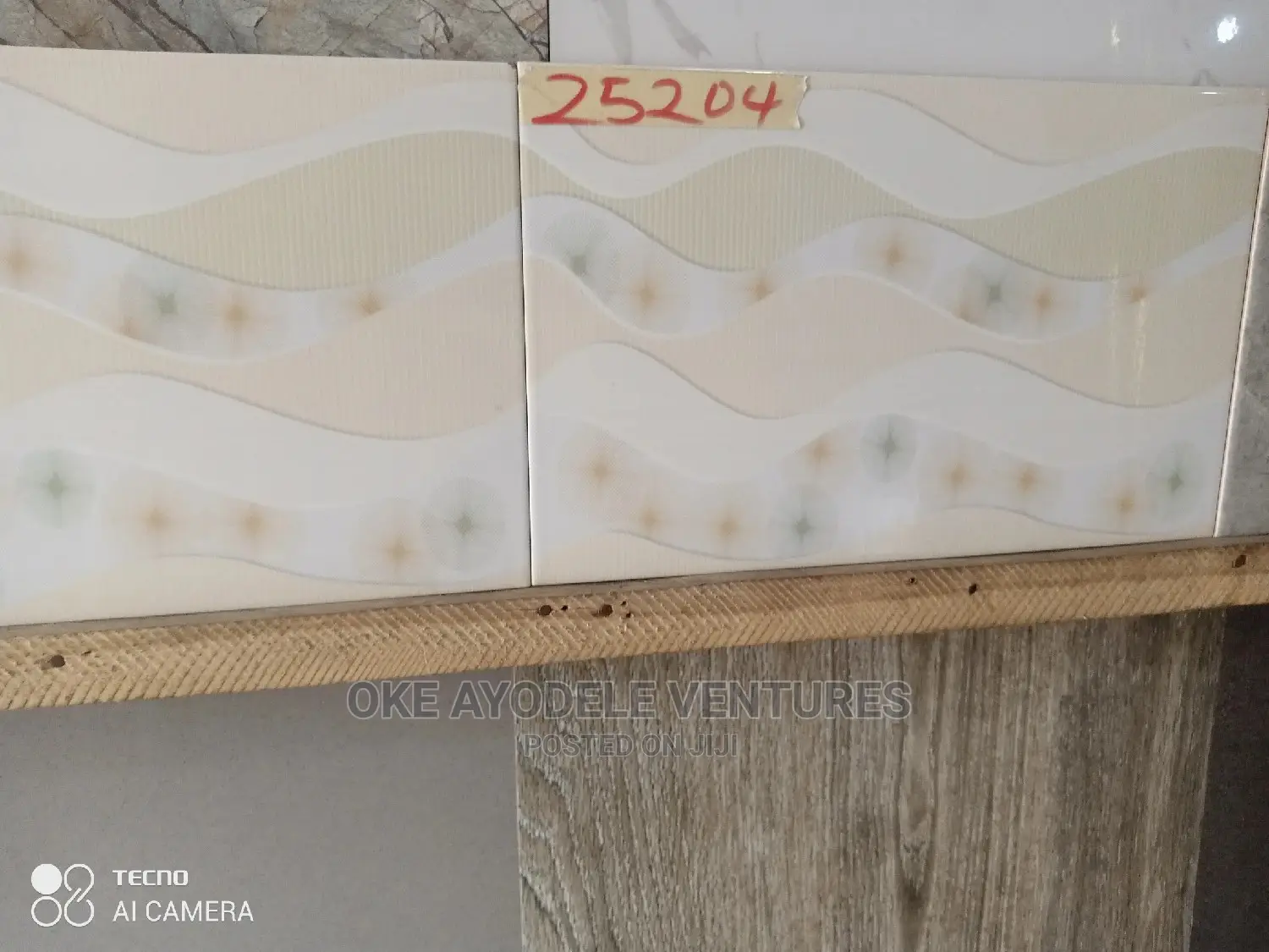 25/40 : Tiles (Goodwill)