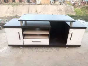 Quality Wooden Tv Stand With Drawers.