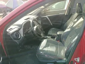 Toyota RAV4 XLE AWD (2.5L 4cyl 6A) 2017 Red