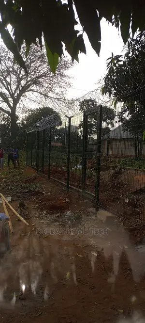 See-Through Fence and Razor Barb-Wire; Panel Fence Mesh.