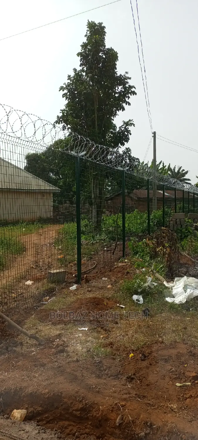 Finger Panel Mesh; See-Through Fence