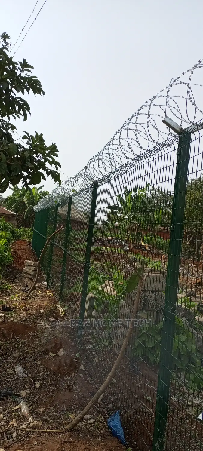 Finger Panel Mesh; See-Through Fence