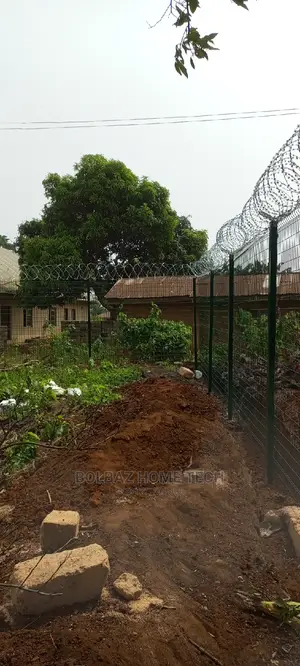 Finger Panel Mesh; See-Through Fence