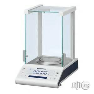 Analytical Balance