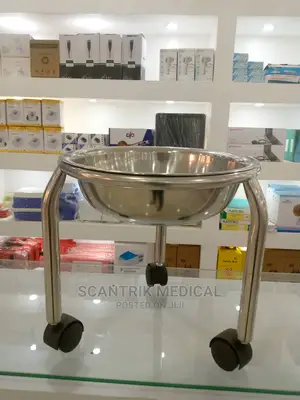Sturdy Kick About Bucket for Hospitals