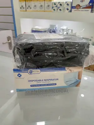 Disposable Face Mask, 100 Pcs
