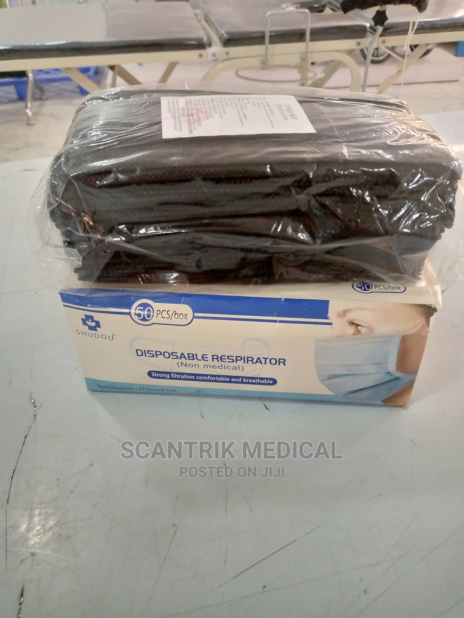 Disposable Medical Face Mask (100 Masks/Box)