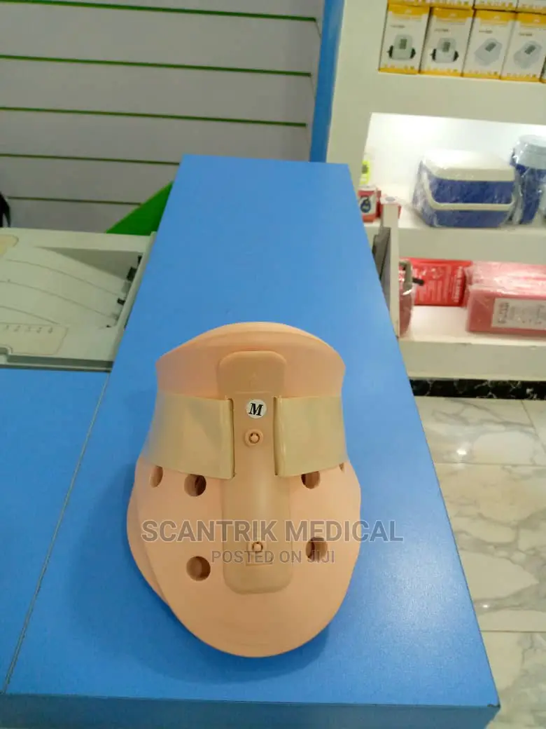 Adjustable Neck Support Brace