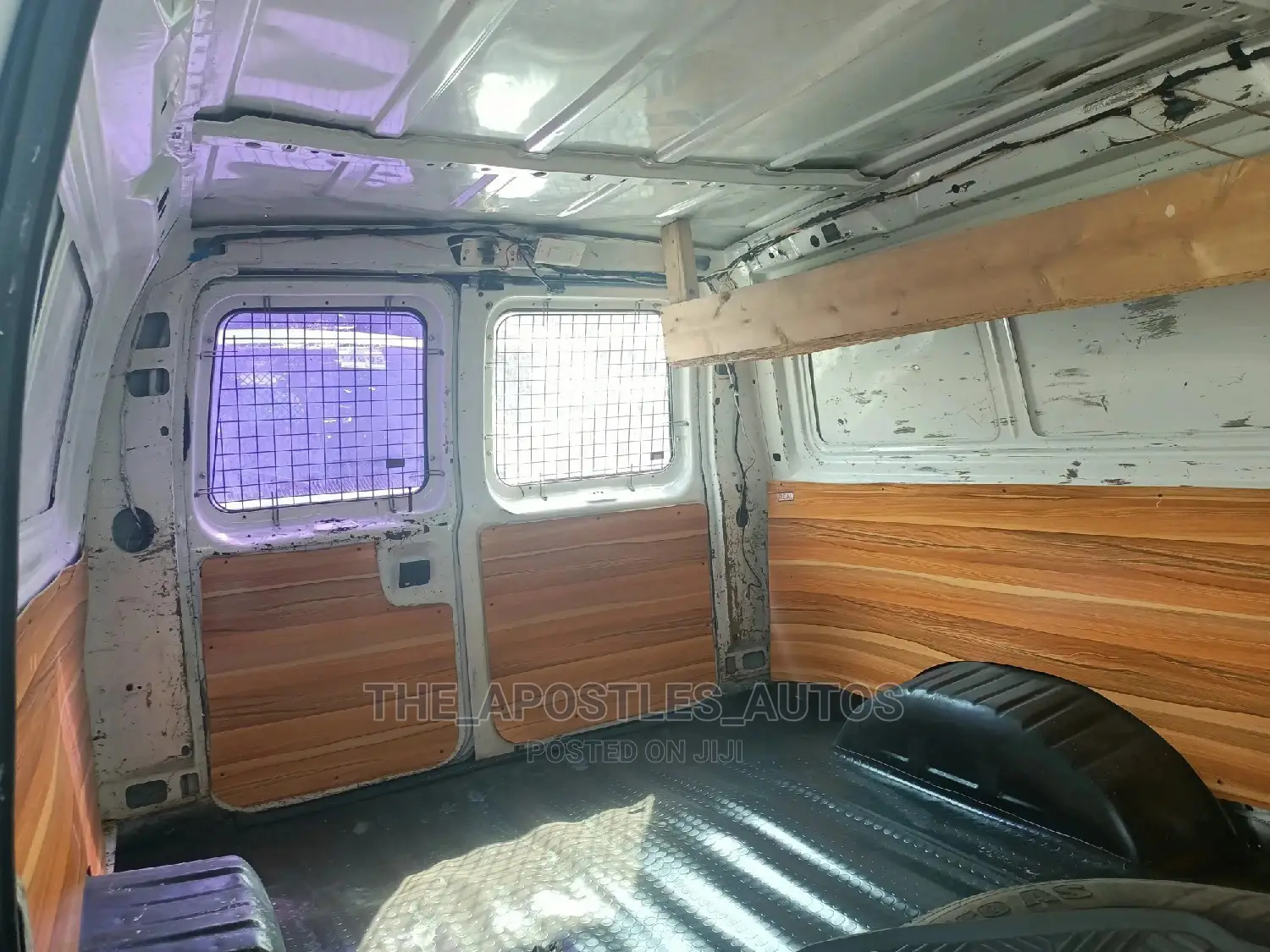 Ford E350 2007 White