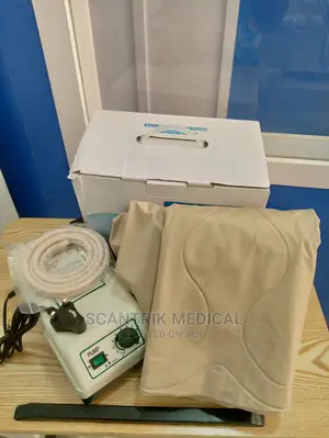 Anti Decubitus Bubble Air Mattress for Patients Bed