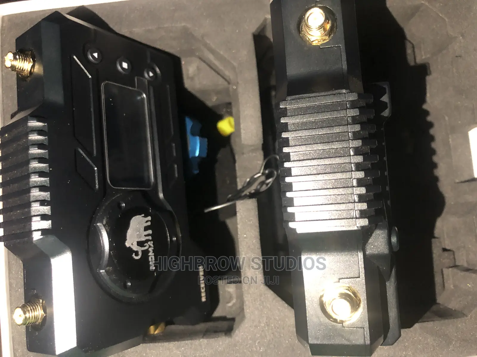 Hollyview 400s Pro Wireless Transmitter for Rent