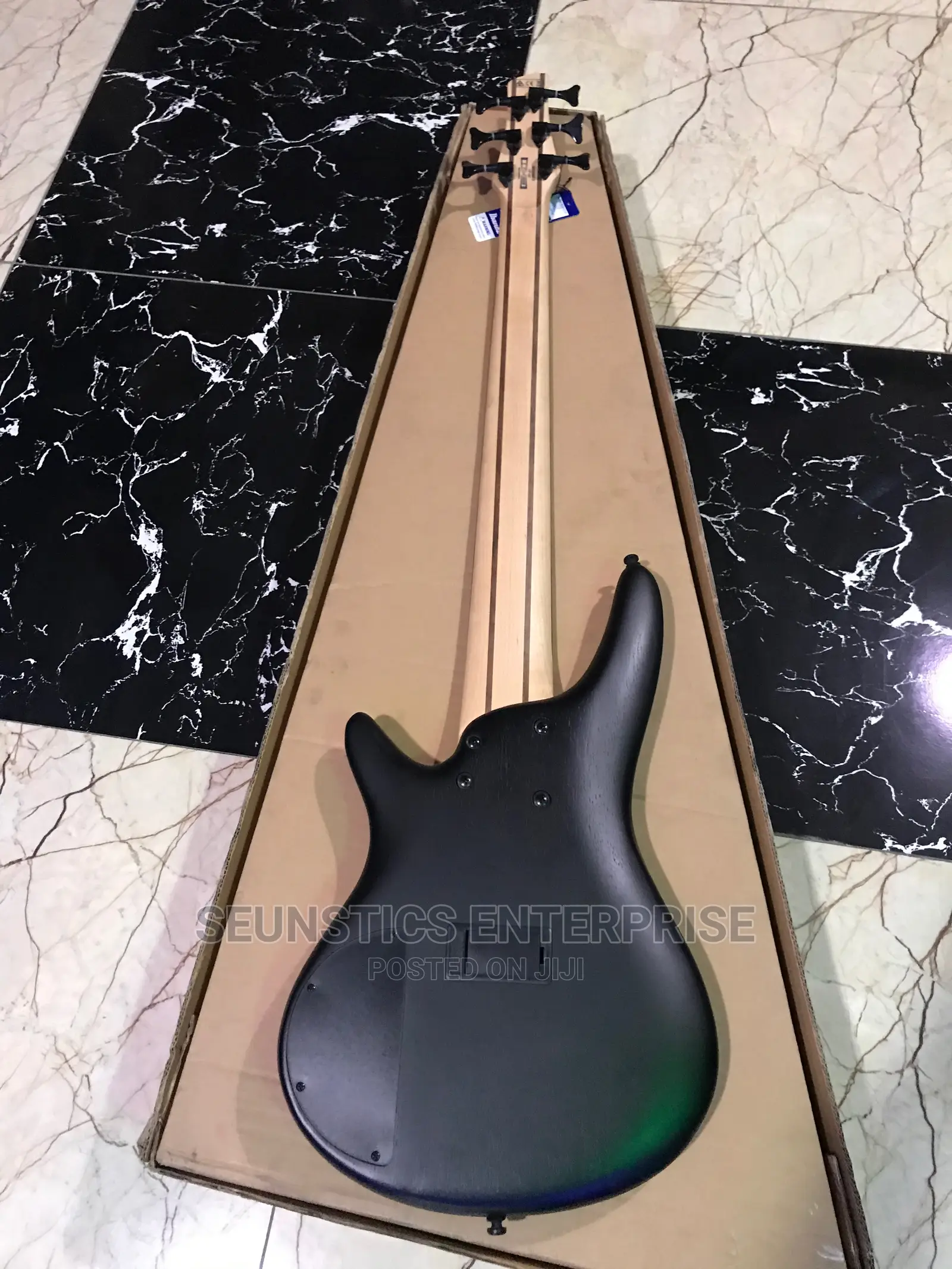 Ibanez SR306EB Active Six Strings Bass Guitar