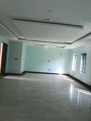 5bdrm Bungalow in Mayfair Garden, Awoyaya for rent