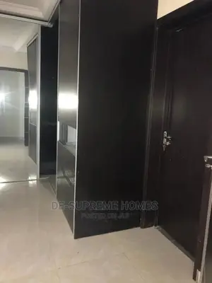 5bdrm Bungalow in Mayfair Garden, Awoyaya for rent