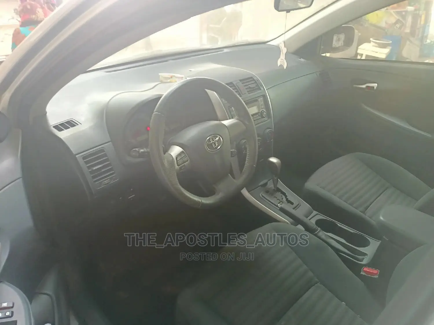 Toyota Corolla 2011 Silver