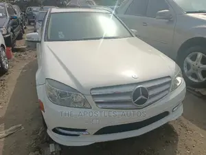 Mercedes-Benz C300 2010 White