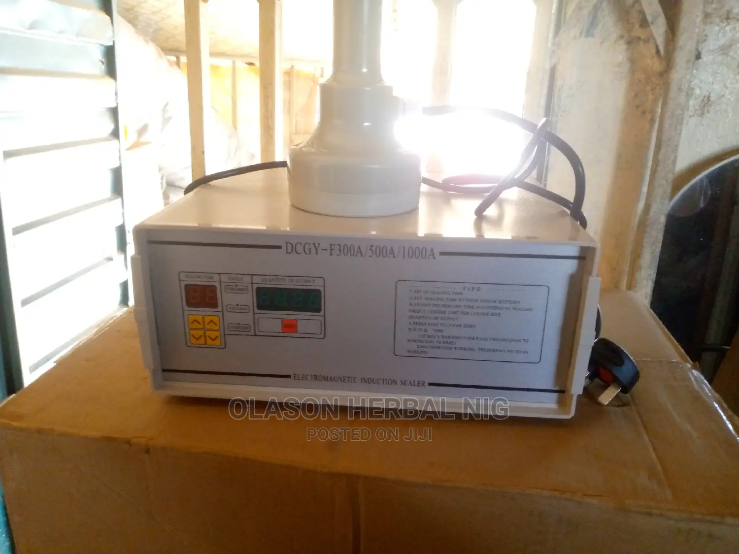 Hand Heal Induction Sealing Machine