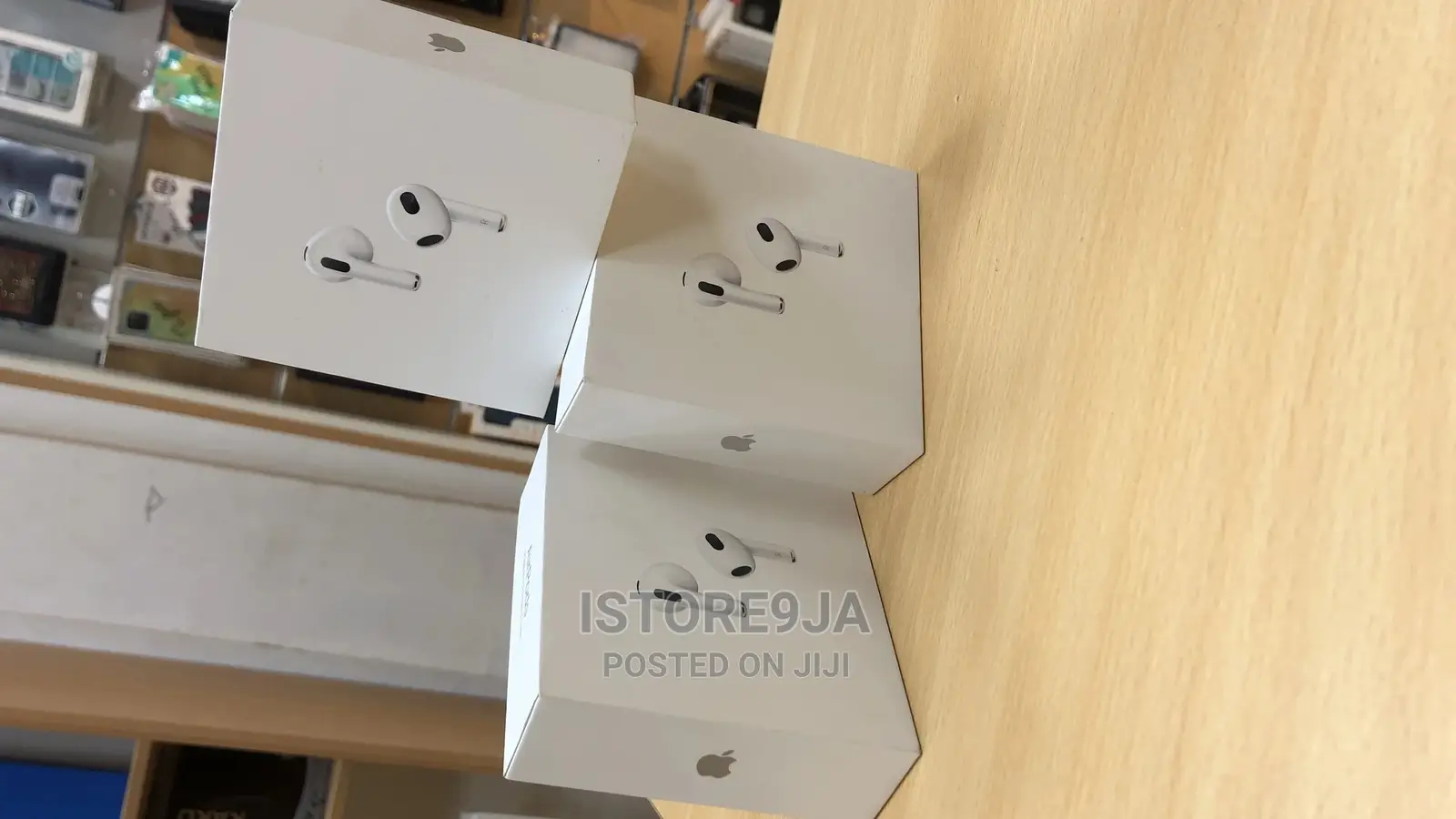 Airpods With Wireless Charging (3rd Generation)