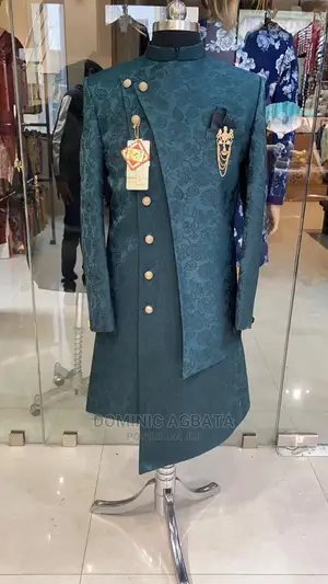 Royal Suits