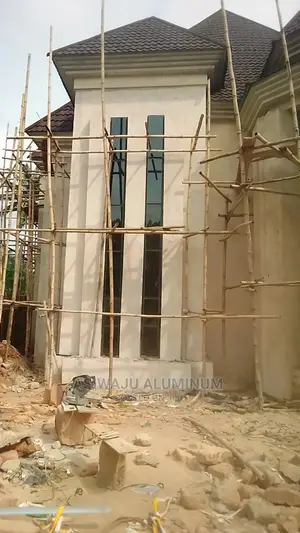 Aluminum Cutting Wall Glass