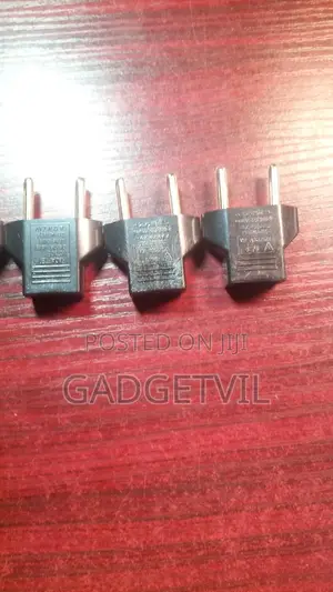 Us Plug to Eu Plug Converter