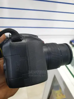 Nikon D5300 DSLR Camera