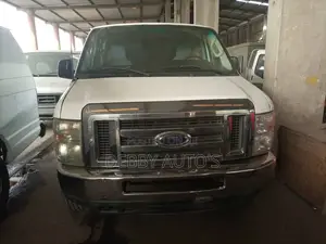 Ford E350 2009