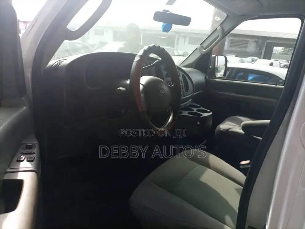 Ford E350 2007