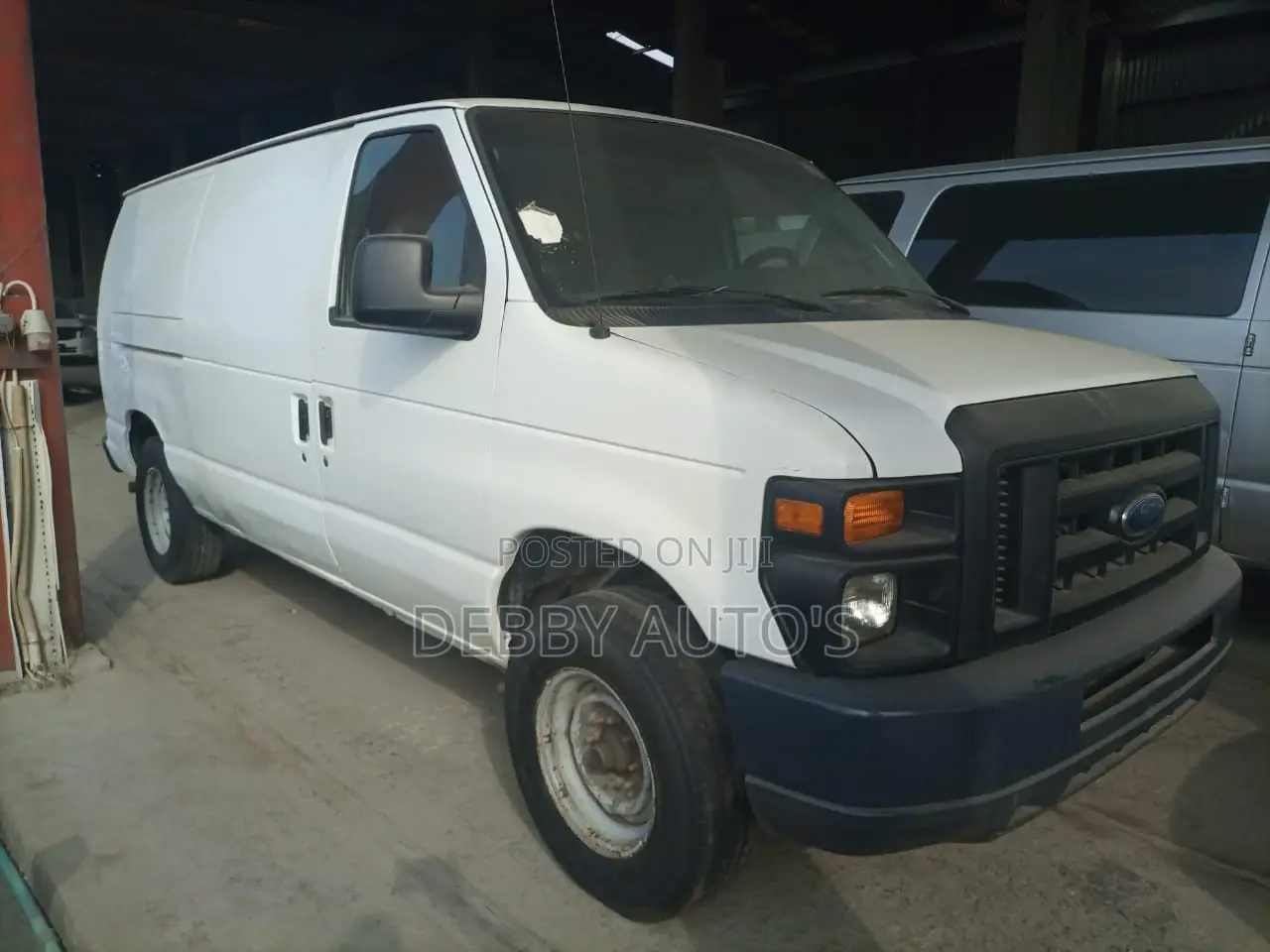 Ford E350 2008