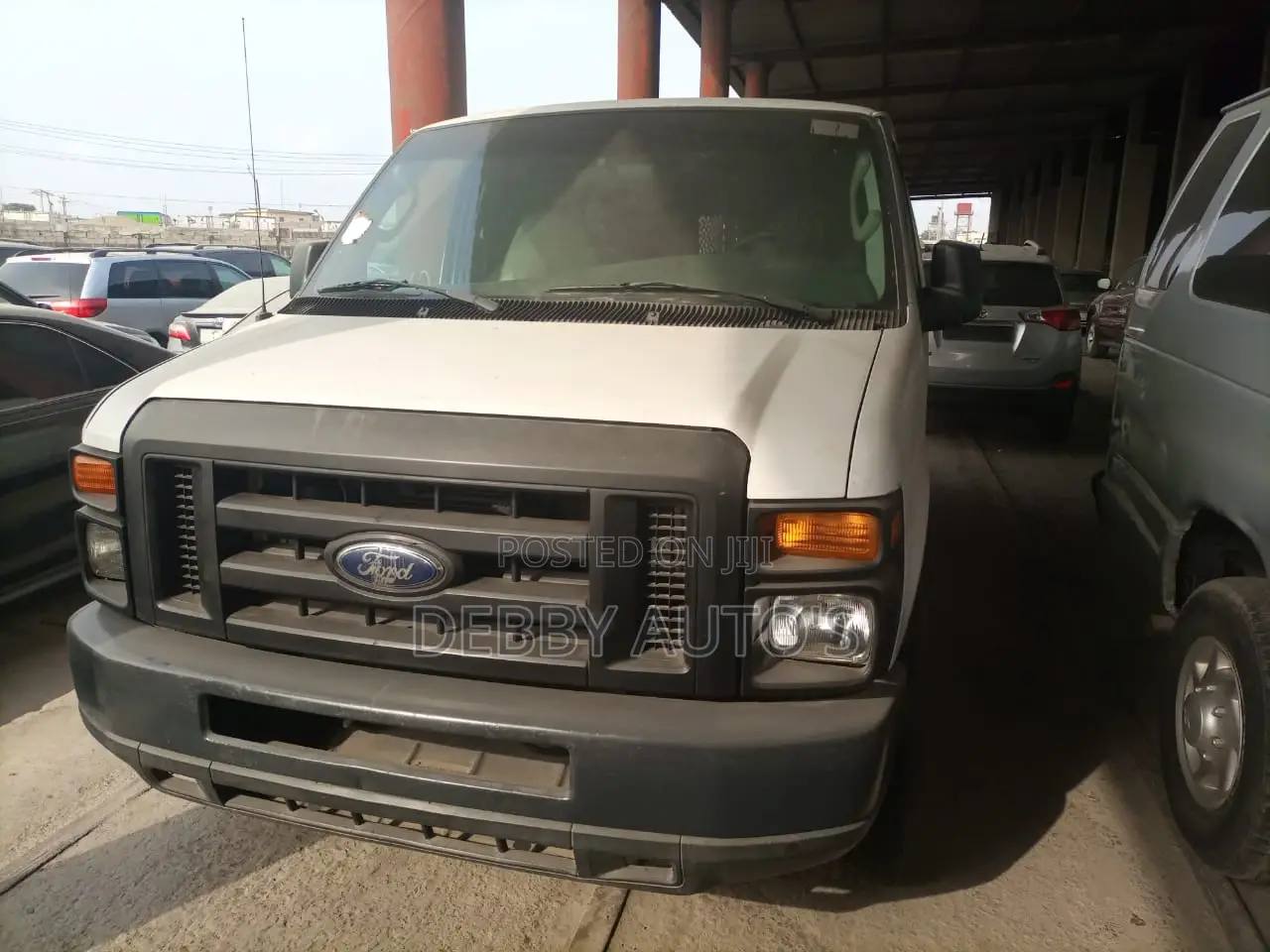 Ford E350 2008