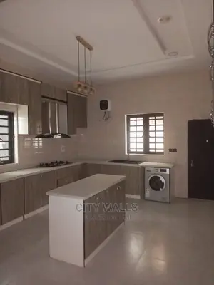 5bdrm Duplex in Chevy View Estate, Chevron for rent
