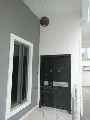 5bdrm Duplex in Chevy View Estate, Chevron for rent
