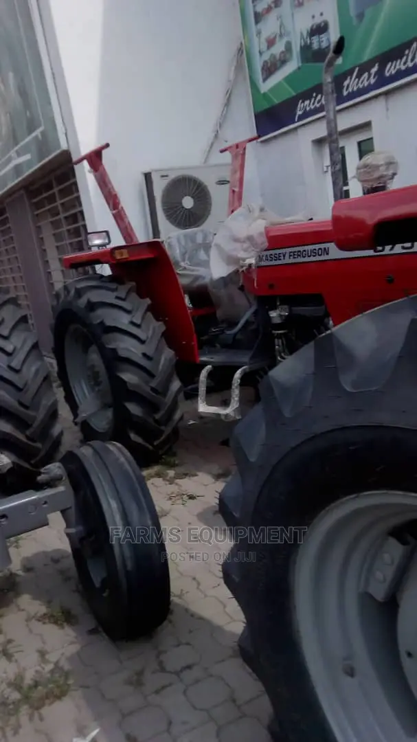 Farm Tractor (MF)