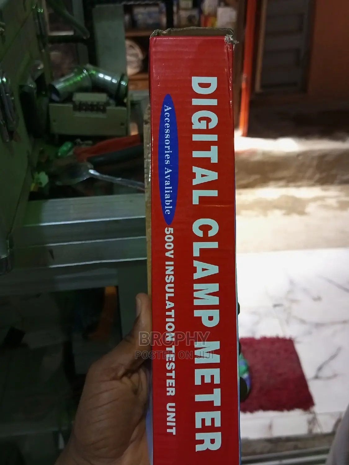 Digital Clamp Meter