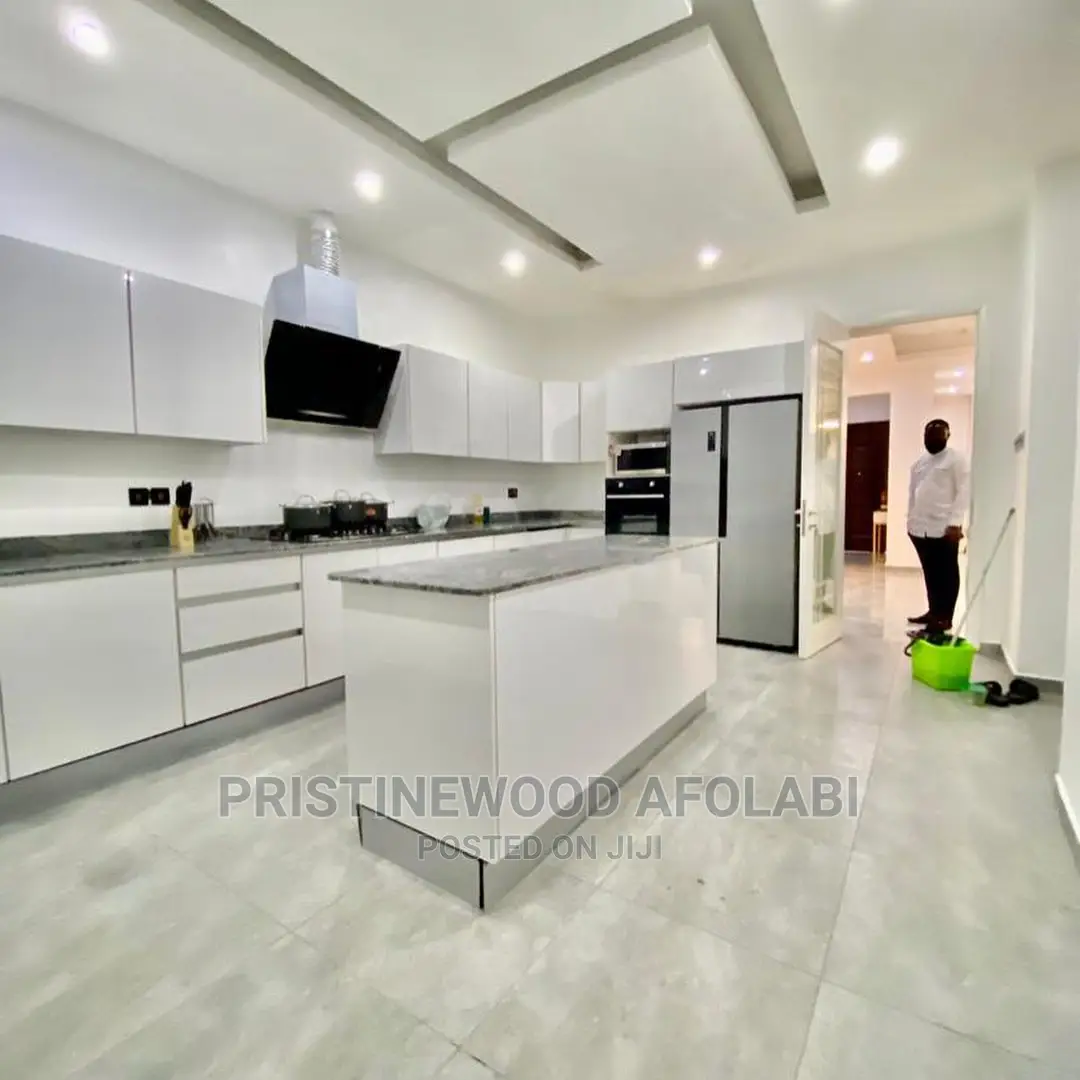 Pristinewood Kitchen