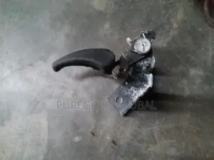 Kia and Hyundai Fuel Tank Opener